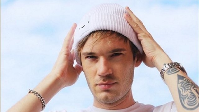 As great as Pewdiepie, nominated for the top 100 most beautiful faces on the planet, comparable to many Kpop idols 1