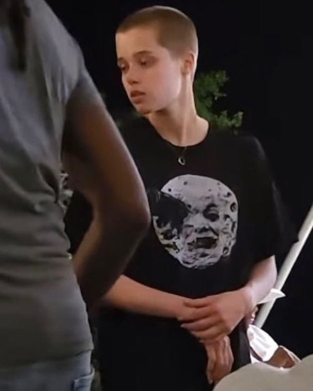 Jolie-Pitt's Shiloh at age 17: Always surprising when she appears, worthy of being a top beauty 1